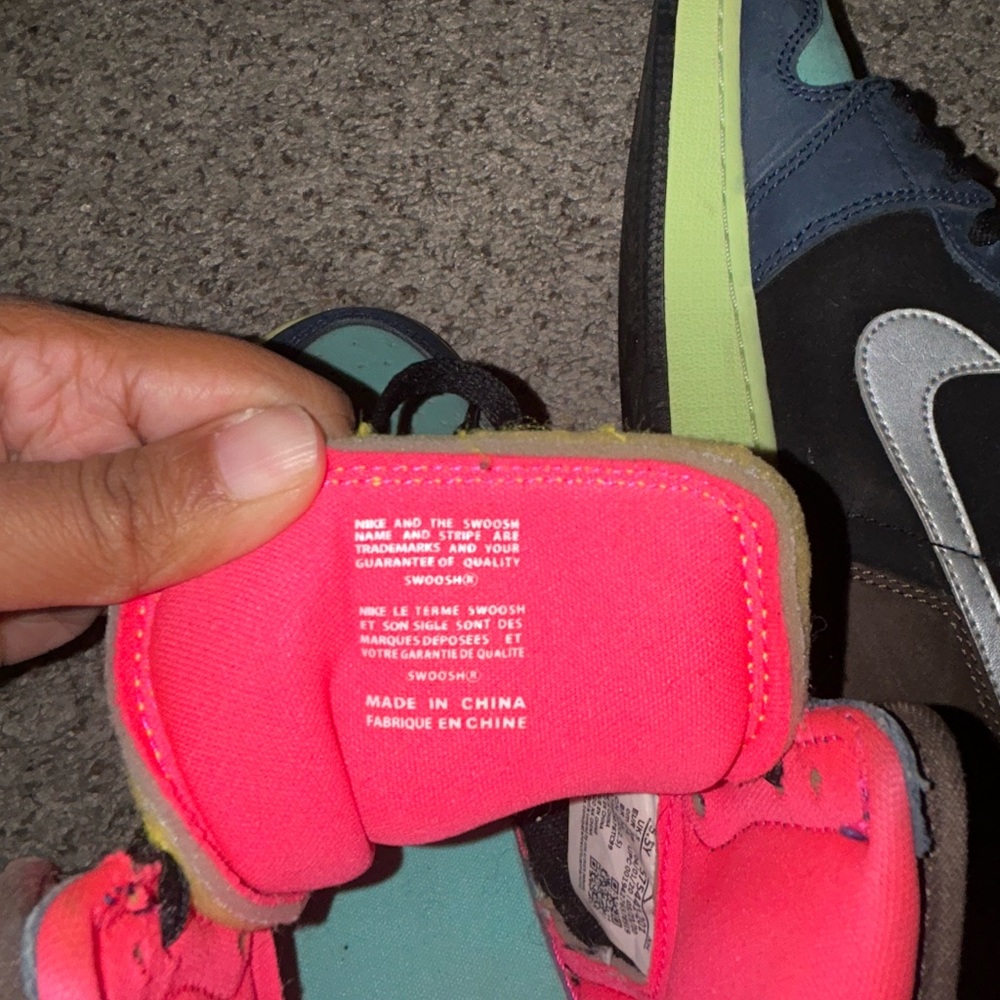 Air Jordan 1 Retro High 'Tokyo Bio Hack' Size 5.5 - Picture 4 of 7